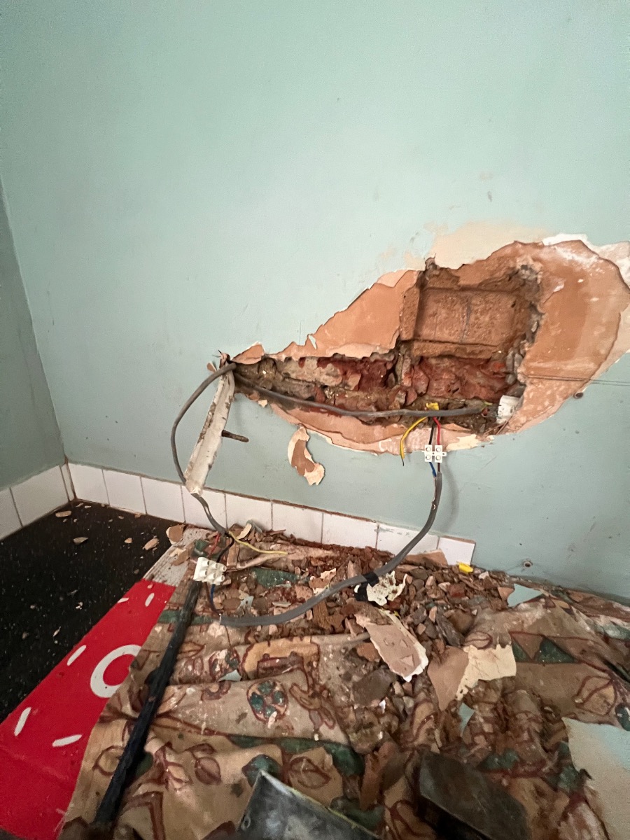 Electrician: Image 29